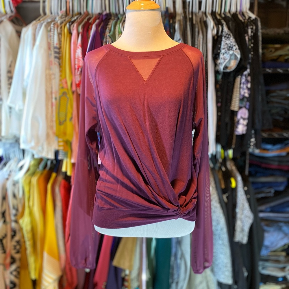 Lucy Activewear Mesh-Sleeved Sweatshirt M